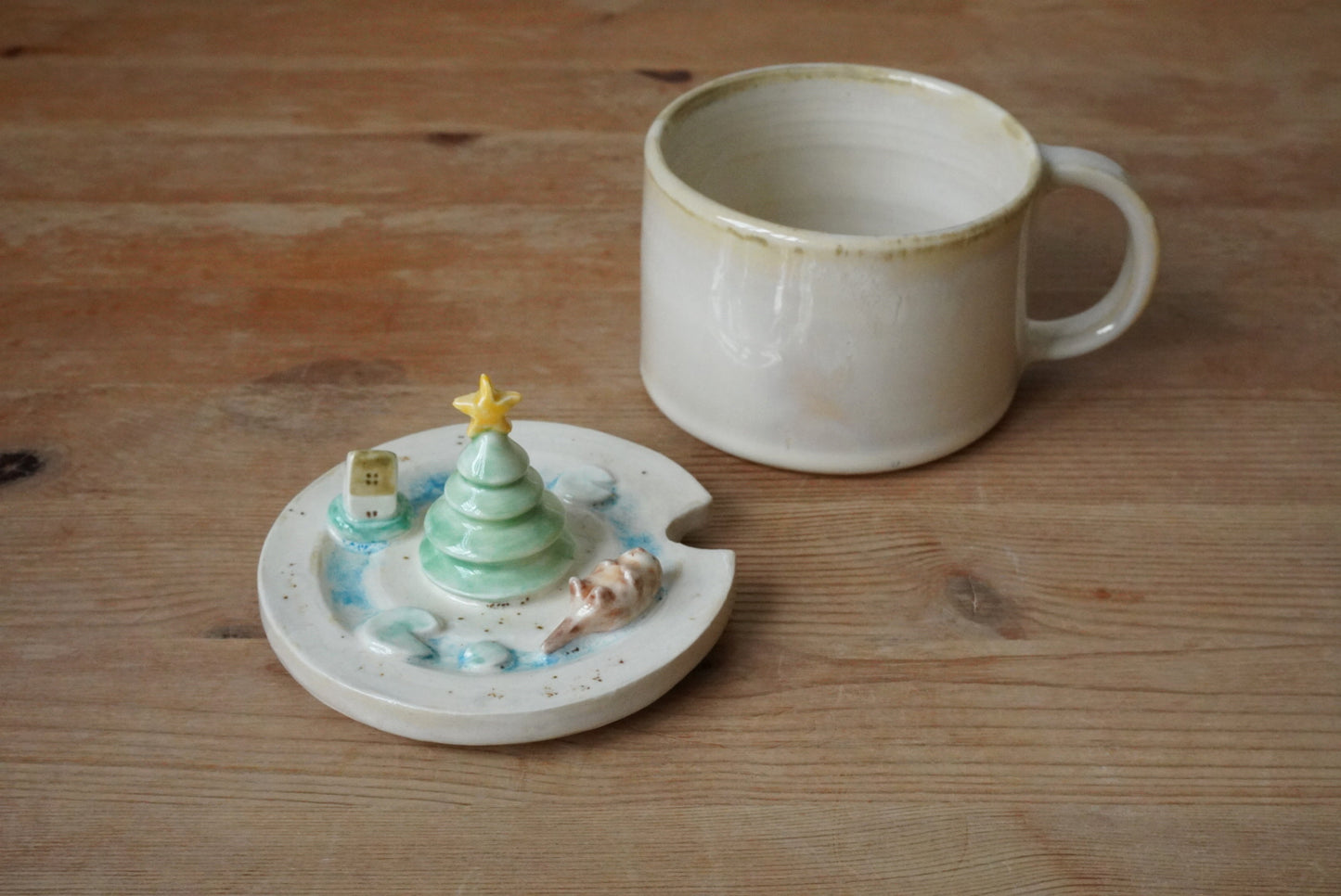 On Sale - Christmas Cup Otter