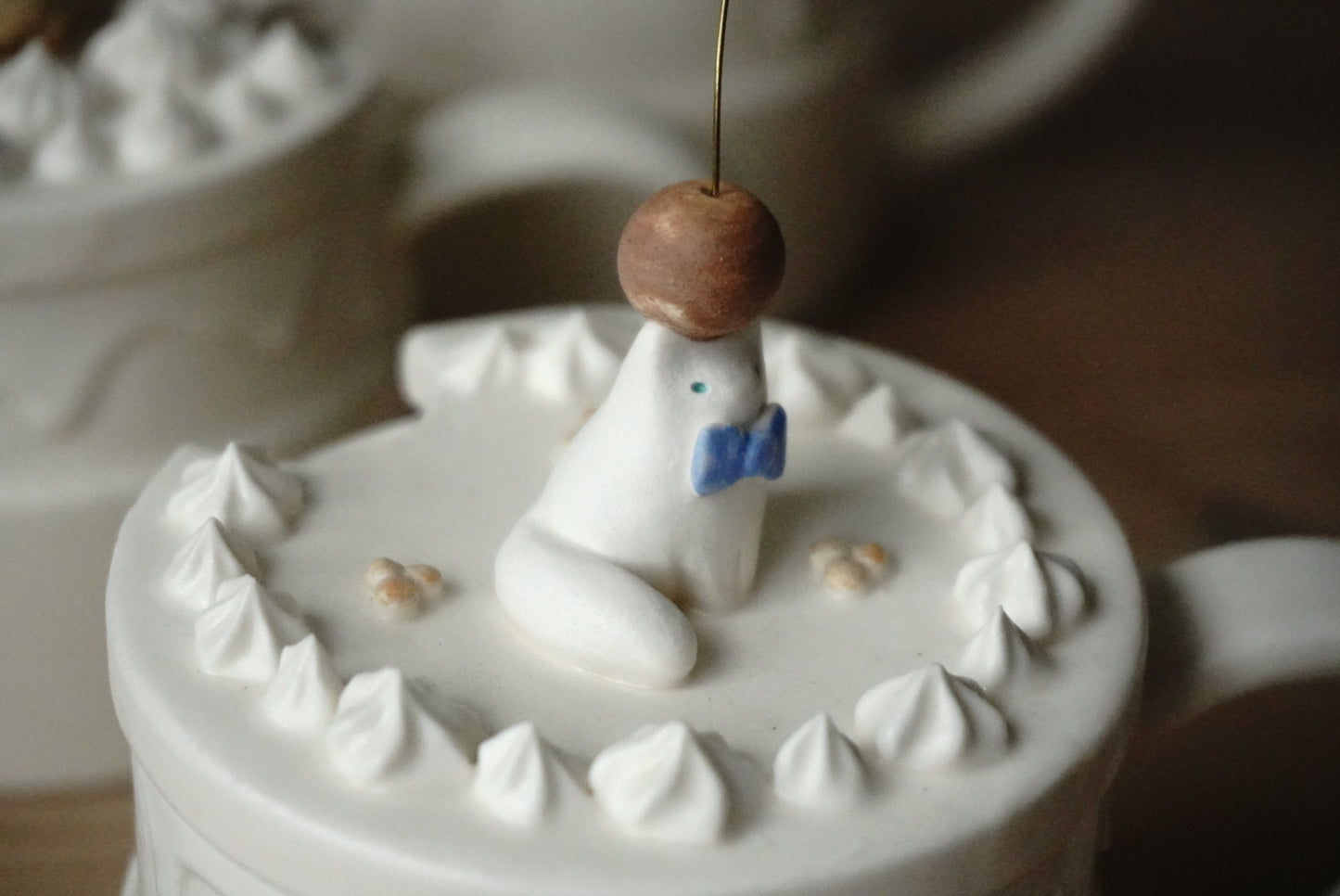 Lidded Cup - Creamy Vanilla Cat